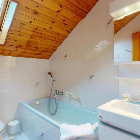 Superb Family In Centre Of The Village Of Appartement *