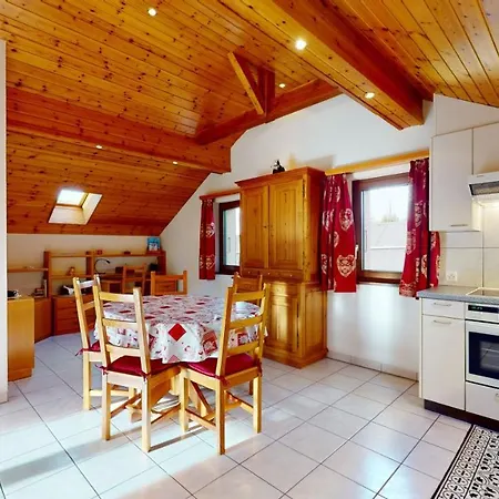 Superb Family In Centre Of The Village Of Appartement *