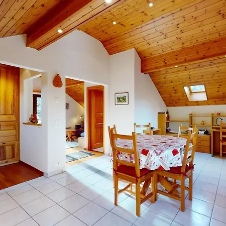 Superb Family In Centre Of The Village Of Appartement Vercorin